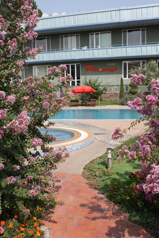 Advantage Hotel Samarcanda Exterior foto